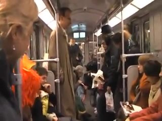 the normal situation in the amsterdam metro)))