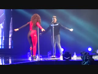 1080 olly murs ft ella eyre - up - sheffield arena 2015.